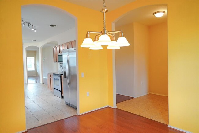 Building Photo - 6017 Nelson Oaks Dr
