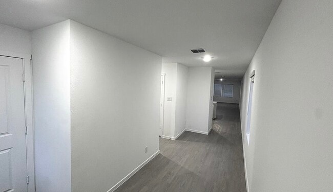 Building Photo - 1829 Sanderling St