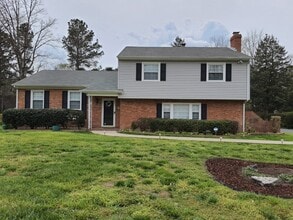 Building Photo - 5320 Lingle Ln