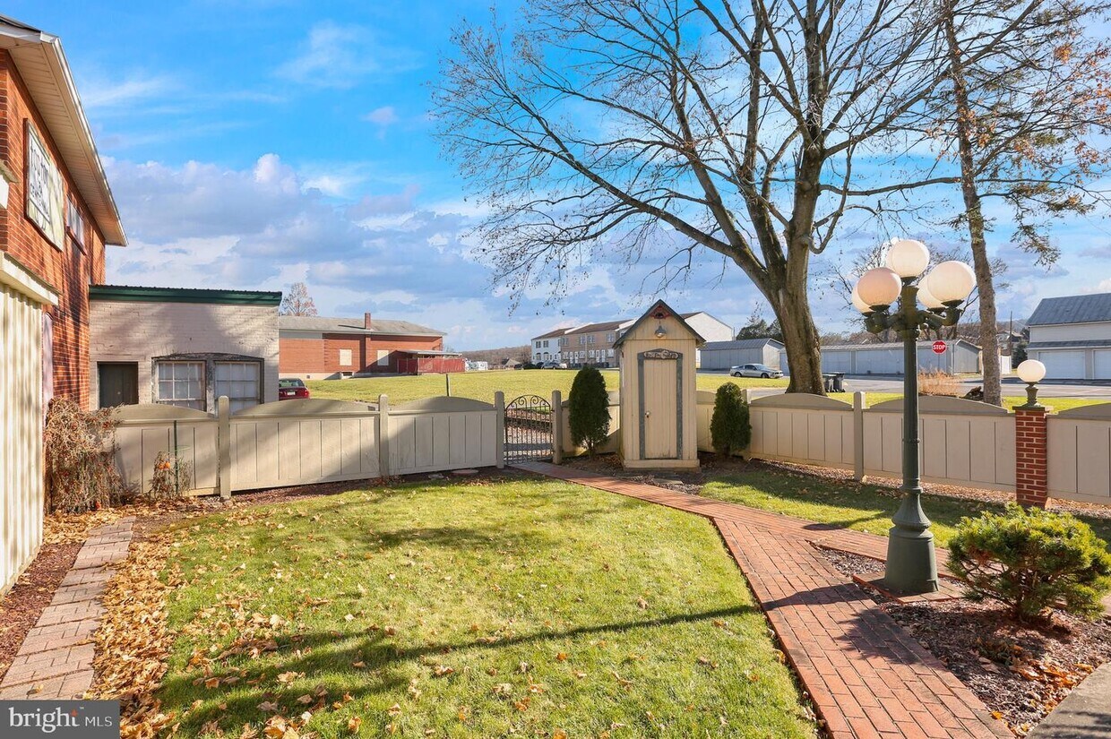 21 S Home Ave, Topton, PA 19562 House Rental in Topton, PA