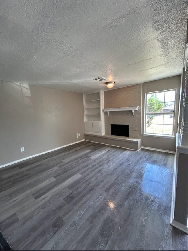 Foto del edificio - Stunning 4 Bedroom