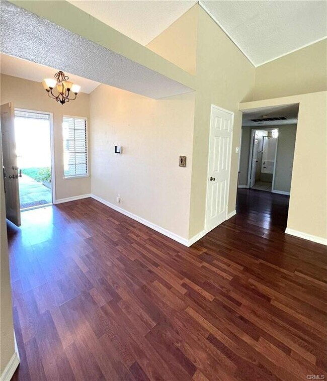 Foto del edificio - 4620 Grandview Dr