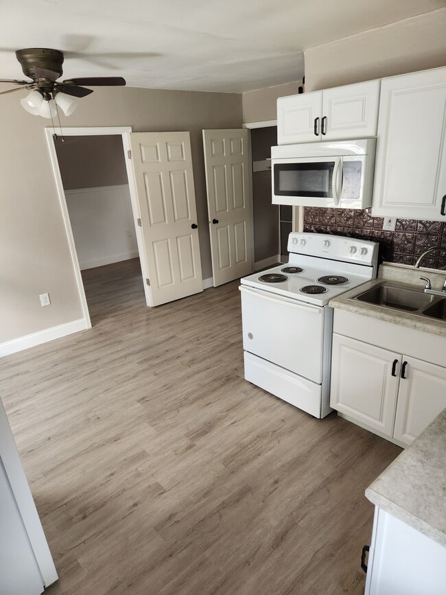 Photo - 534 Park Ave Apartment