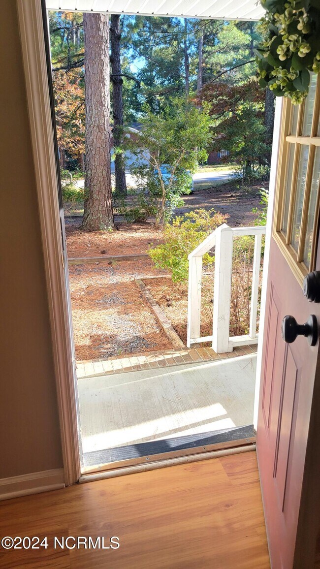 Building Photo - 45 Sandhills Cir