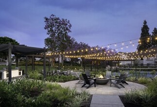 Building Photo - The Arbors