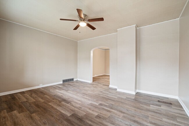 Foto del edificio - Stunning 4 bedroom home in Ambridge availa...