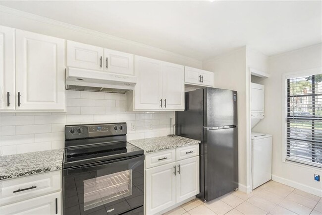 Building Photo - 5100 Burchette Rd