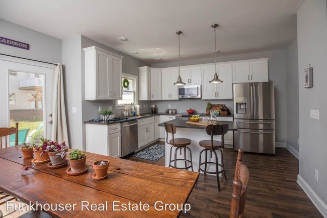 Building Photo - 3 br, 2.5 bath House - 2230 Lapis Lane