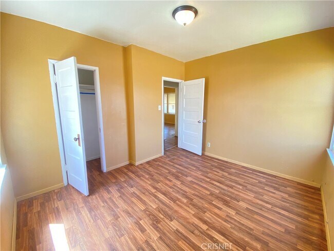 Building Photo - 43360 7th St E