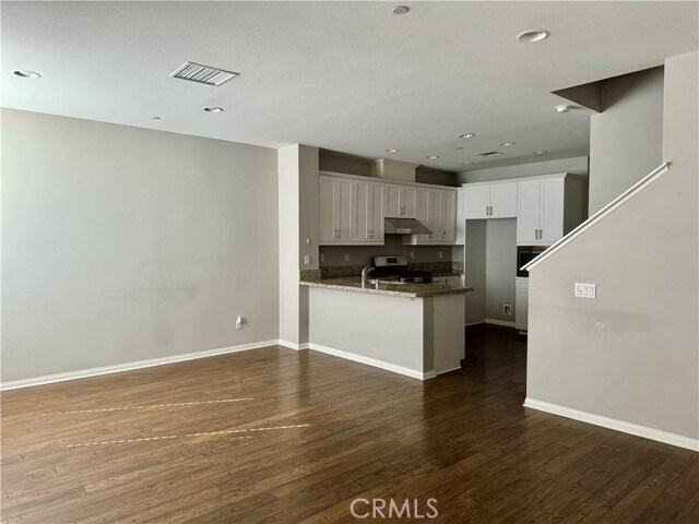 Foto del edificio - 3248 Pebblebrook Rd