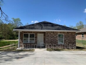 Building Photo - 122 Scarborough St