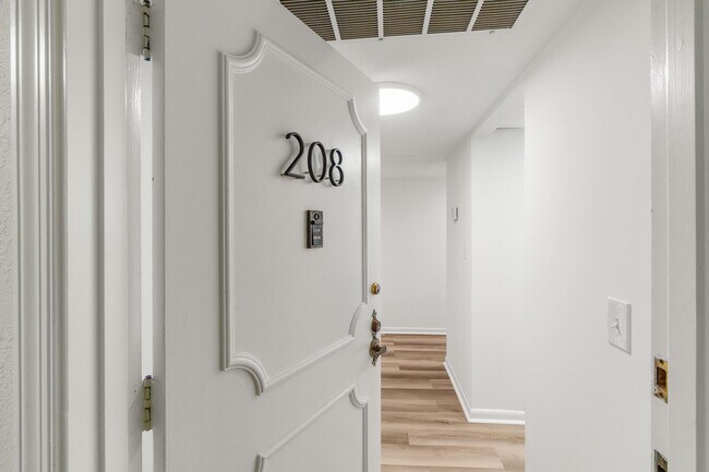 Foto del edificio - 950 Ponce De Leon Rd