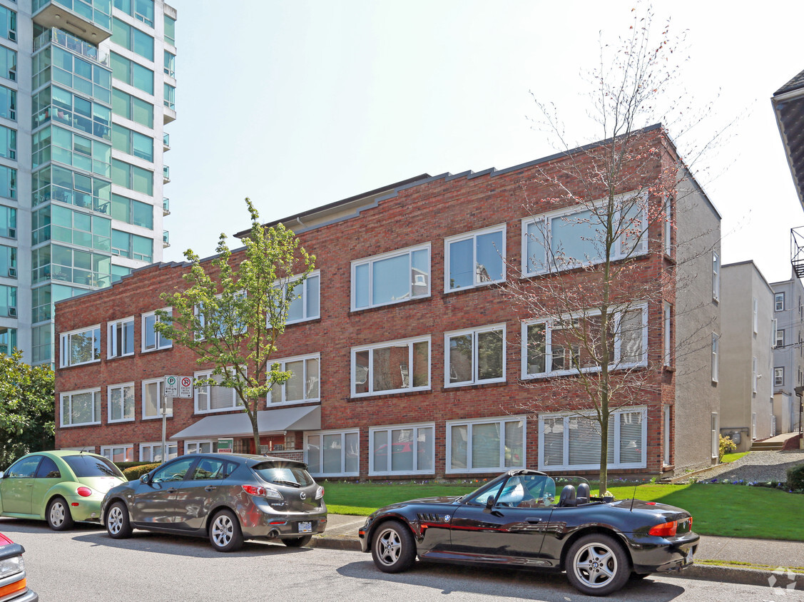 Primary Photo - Miriam Manor