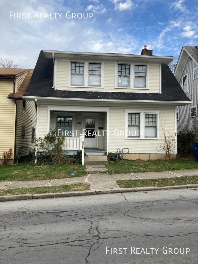 Foto principal - 3 Bedroom, 1 Bath Home in Dayton, Move In ...