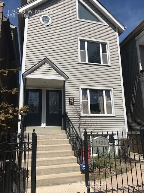 Primary Photo - Lakeview 2bed Unit Availalbe June 1st.
