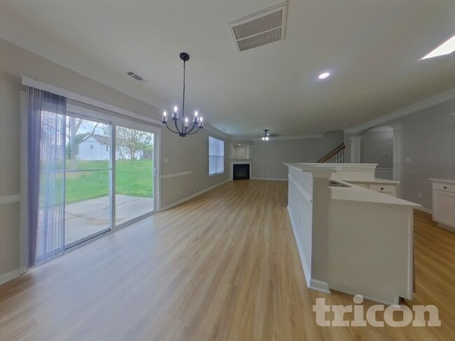 Foto del edificio - 8219 Belmont Stables Dr