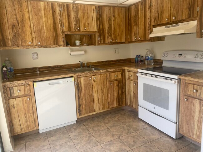 Foto del edificio - 83 Capri B