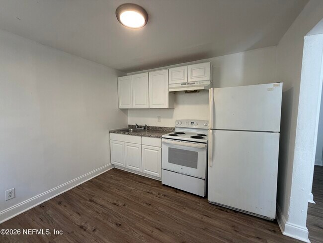 Foto del edificio - 232 Chelsea St