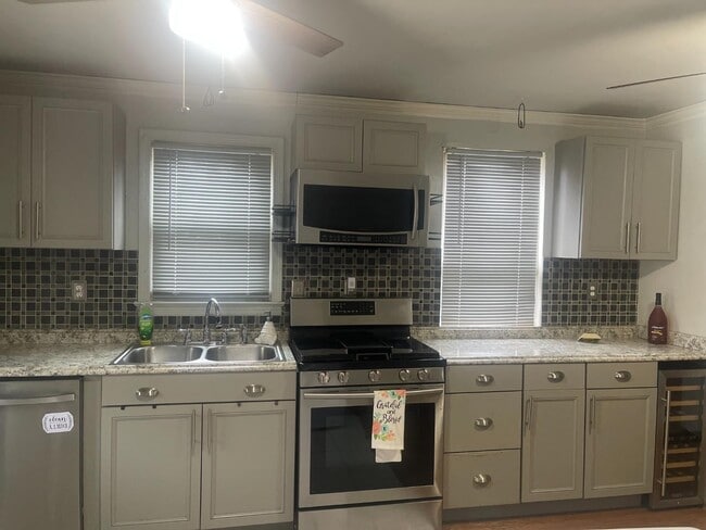 Foto del edificio - 416 Topeka Ave