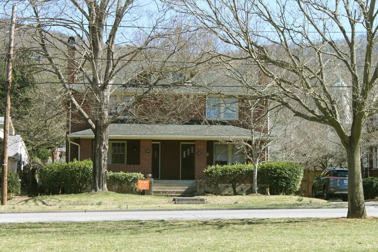 Primary Photo - 2312 Richelieu Ave SW