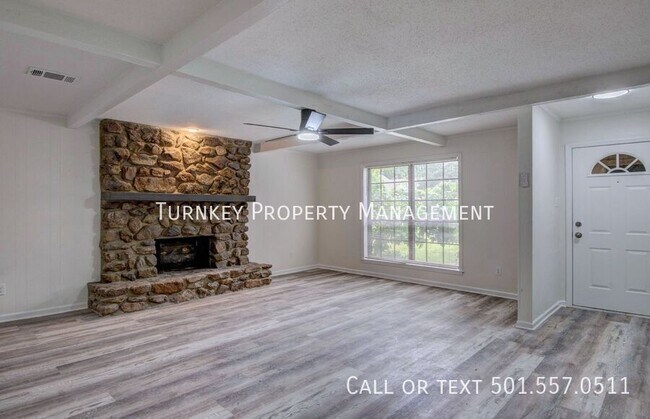 Foto del edificio - 1605 Pickering Dr