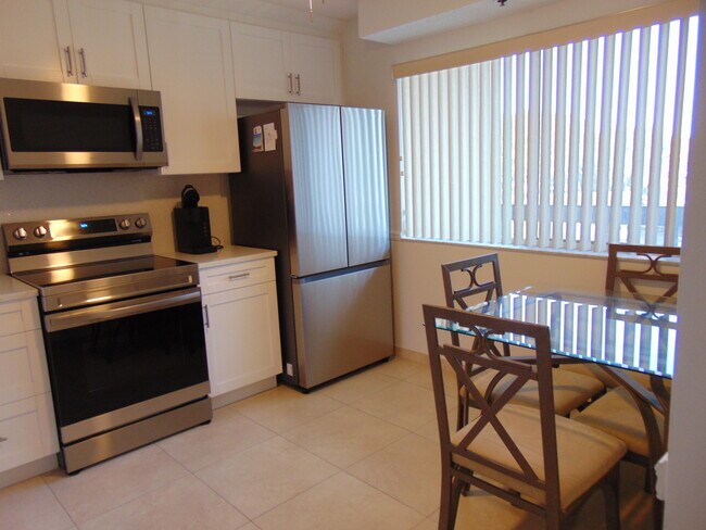 Foto del edificio - 6698 10th Ave N