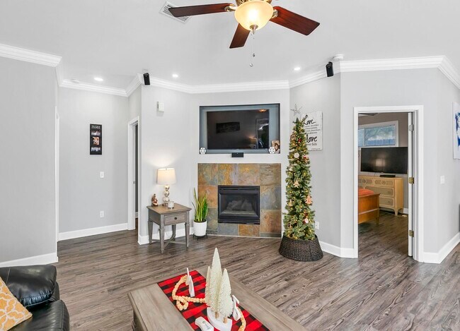 Foto del edificio - 108 Trista Terrace Ct