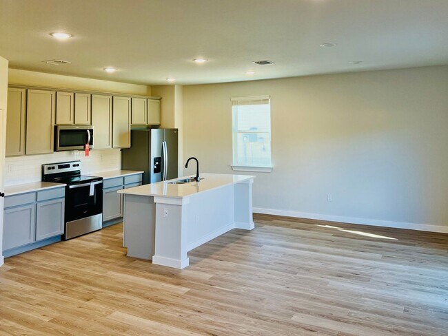 Foto del edificio - 14607 Emerio Dr