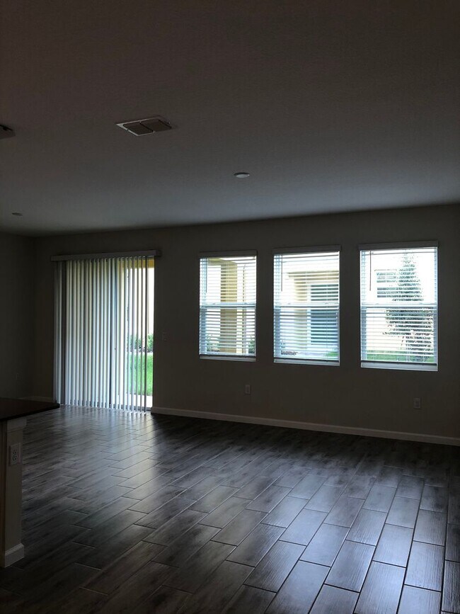 Foto del edificio - 3 Bedroom, 2.5 Bath East Orlando Townhome ...