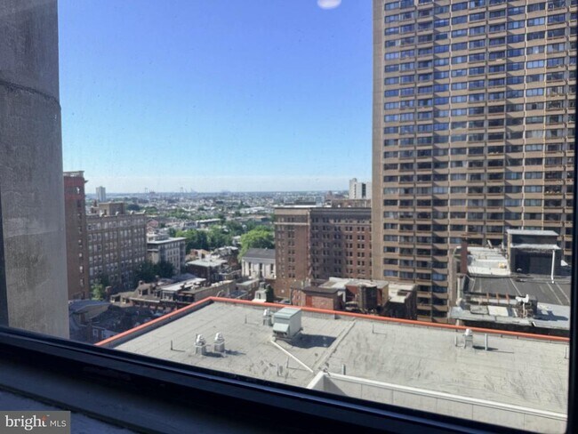 Foto del edificio - 1324 Locust St