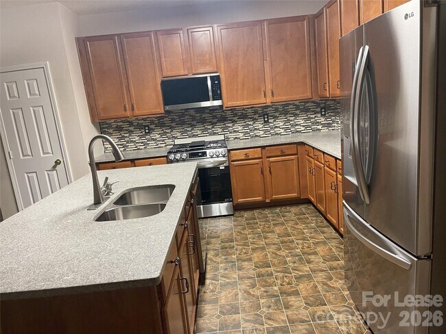 Foto del edificio - 4532 Brookwood Rd