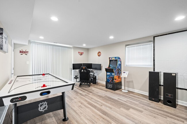 Building Photo - 804 Willow St