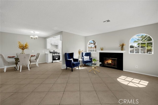 Building Photo - 331 E Phillips Blvd