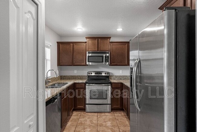 Foto del edificio - 260 Carina Cir