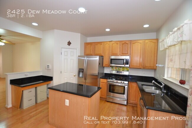 Building Photo - 2425 Dew Meadow Ct