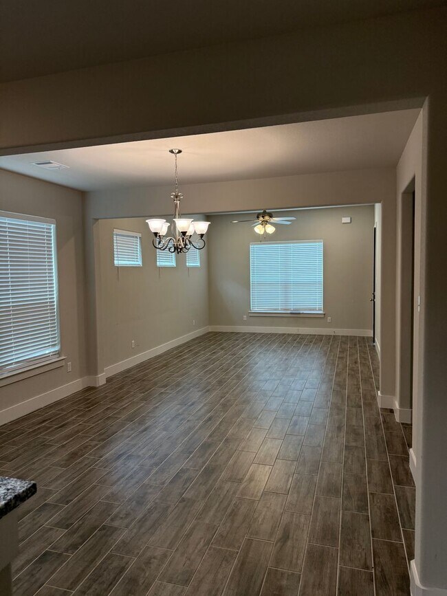 Foto del edificio - 3/2/2 - GODLEY ISD - GREAT Neighborhood