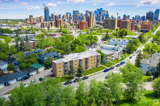 Aerial Photo - Sunalta 1624 Apartments