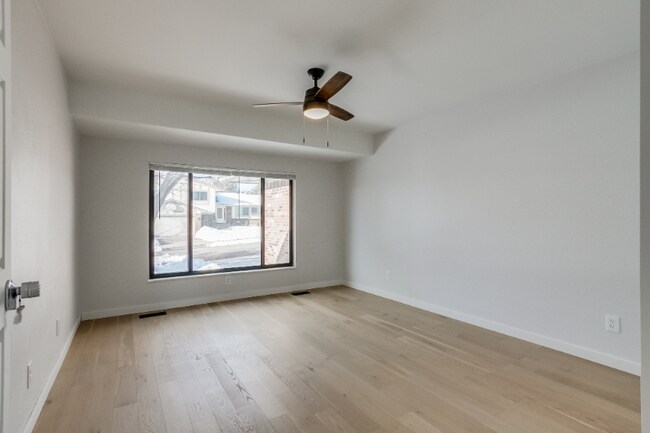 Foto del edificio - 13489 W Auburn Ave