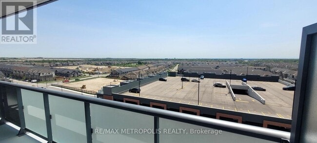 Photo du bâtiment - 2545 Simcoe St N