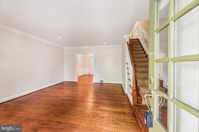 Building Photo - 919 S St Asaph St