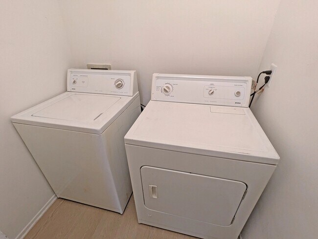 Foto del edificio - 4402 Mammoth Ave