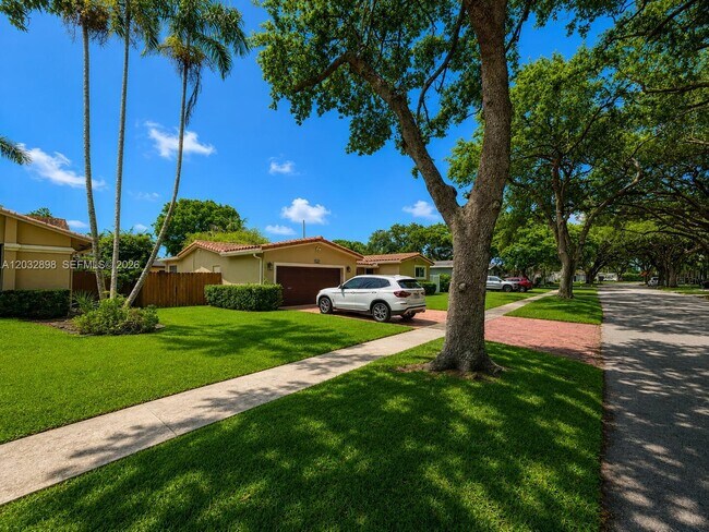 Foto del edificio - 8907 SW 49th Ct
