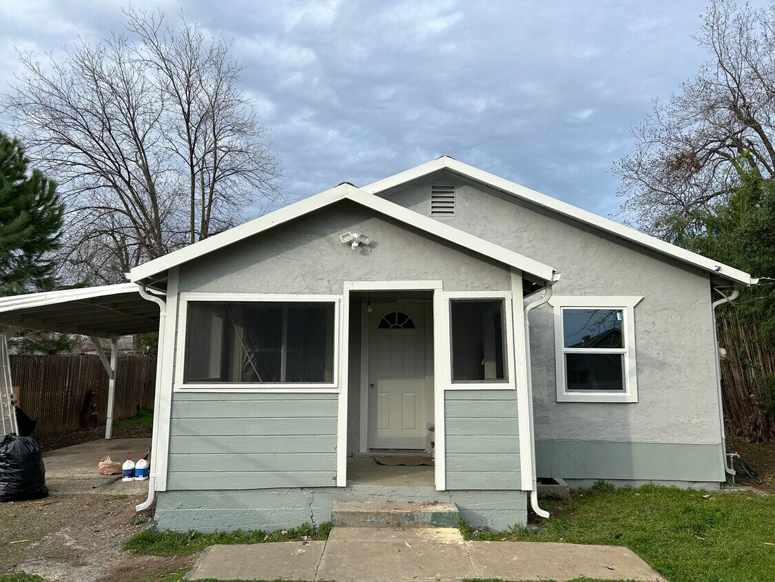 Primary Photo - 2438 Fort Wayne St. - Fully Remodeled!!