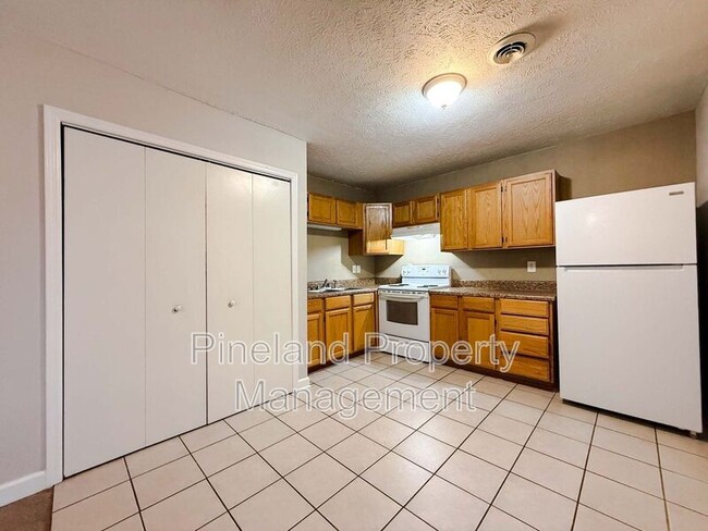 Building Photo - 2736 George Owen Rd