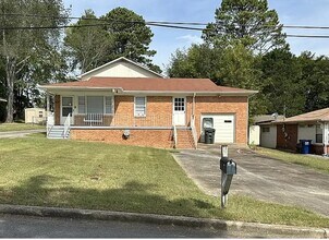 Building Photo - 2712 Garvin Rd NW