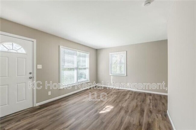 Building Photo - 5411 N Indiana Ave