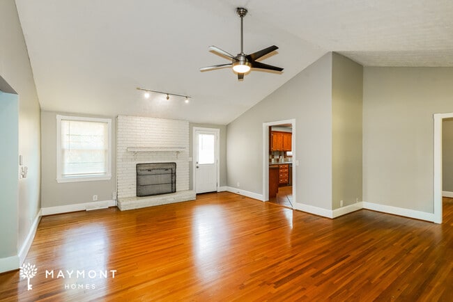 Building Photo - 110 Dorris Dr