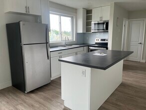 Building Photo - 67 Shantz Ln