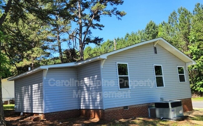 Building Photo - 503 Jackson St