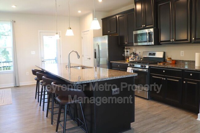 Foto del edificio - 4724 Towne Park Rd